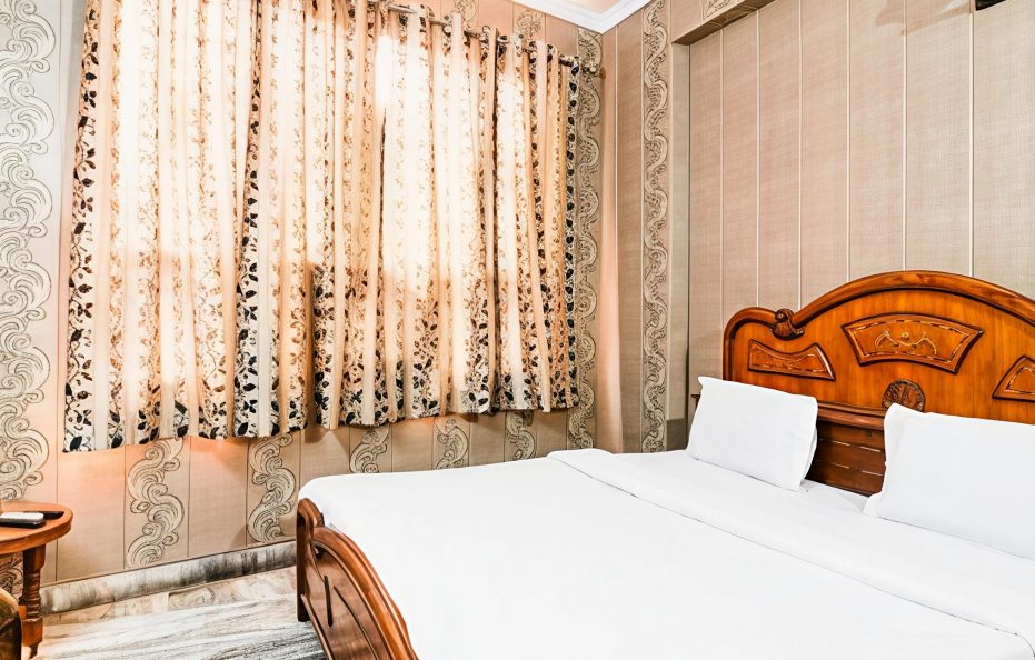 Deluxe AC Room